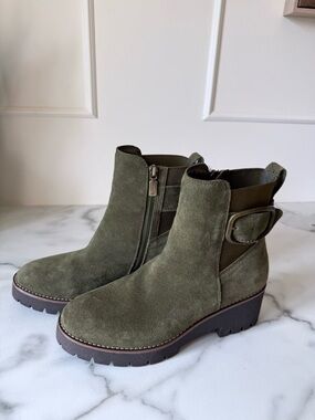 Blondo Dakota Boot Size 8 Waterproof Chelsea boot